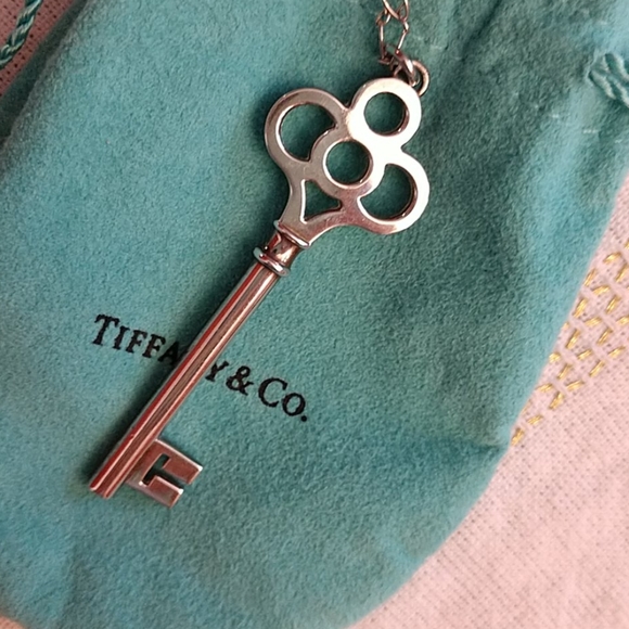 Tiffany & Co pendant - Picture 6 of 8